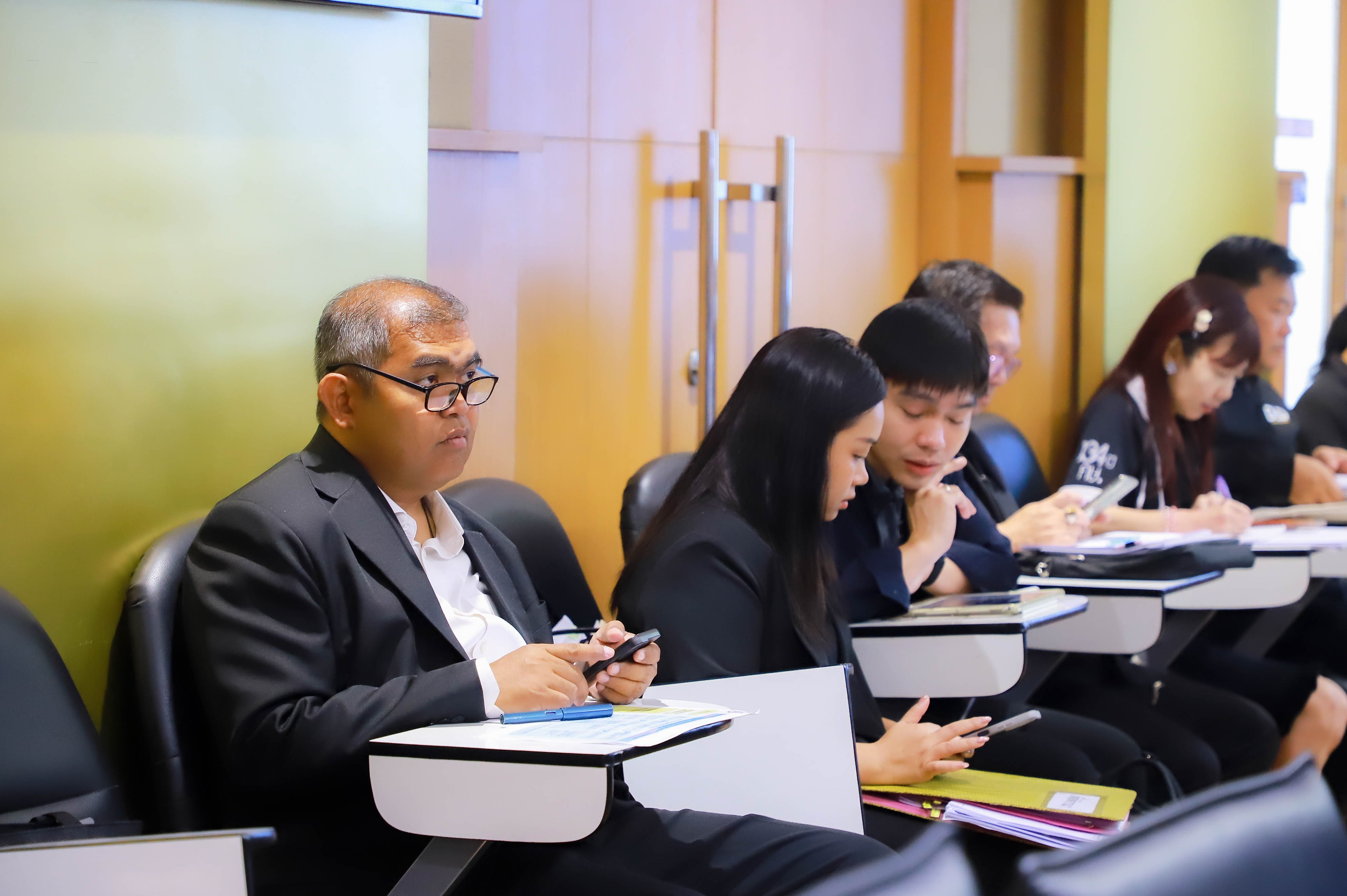 title - รองเลขาธิการ ส.ป.ก. ร่วมการประชุมคณะกรรมการบริหารการขับเคลื่อนงานนโยบายสำคัญและแก้ไขปัญหาภาคเกษตร
